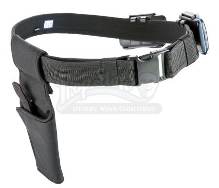 STAR TREK INTO DARKNESS (2013) - Starfleet Security Belt and Accessories