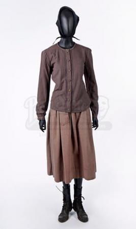 Bertha Minnix's (Mia Wasikowska) Pre Date Costume