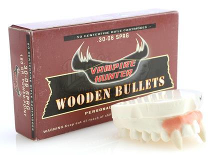 TRUE BLOOD (2008 - 2014) - Kibwe Akinjide's (Peter Mensah) Fangs and Wooden Bullets Box